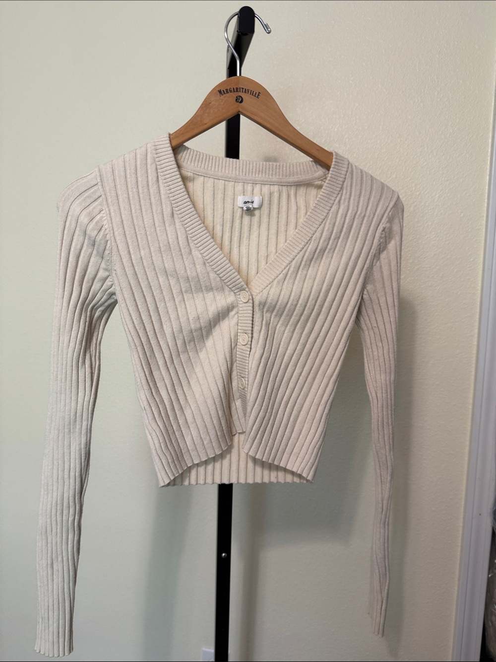 Aerie 🌷Ribbed V-Neck Cropped Cardigan Sweater - Cream